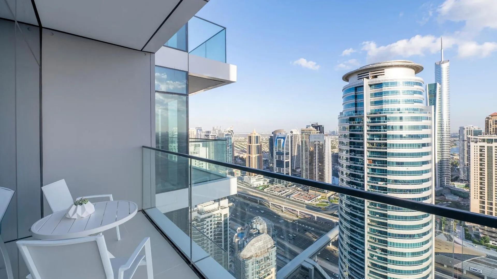 Vida Dubai Marina & Yacht Club Residences United Arab Emirates