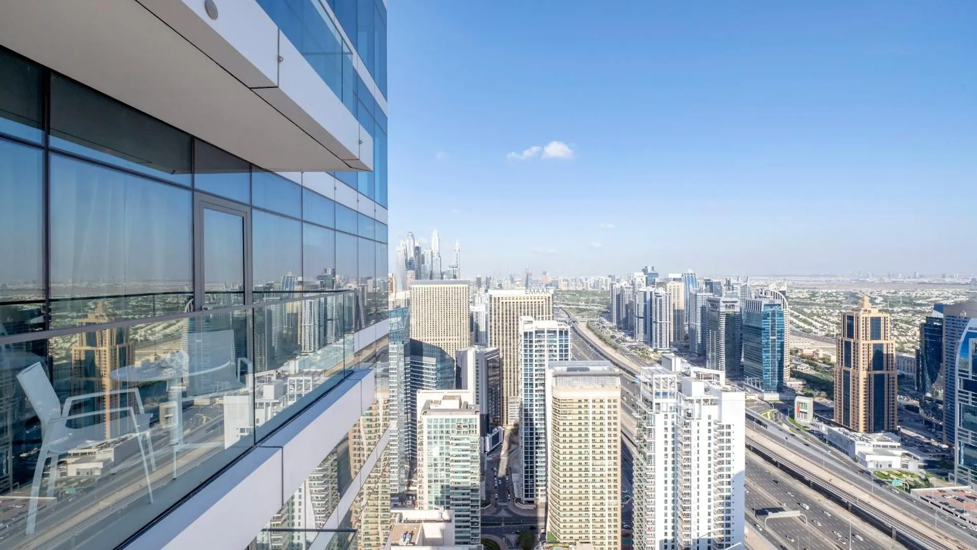 Vida Dubai Marina & Yacht Club Residences