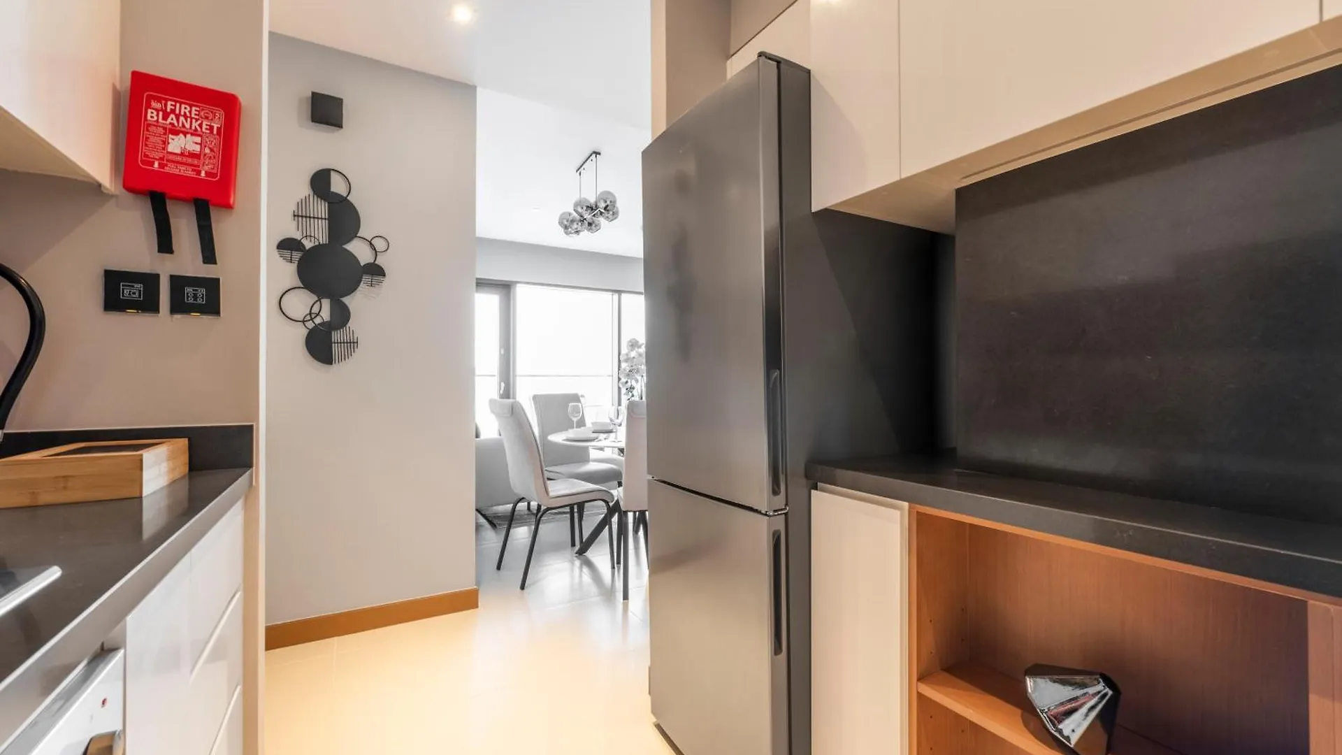 Vida Dubai Marina & Yacht Club Residences 0*,  United Arab Emirates