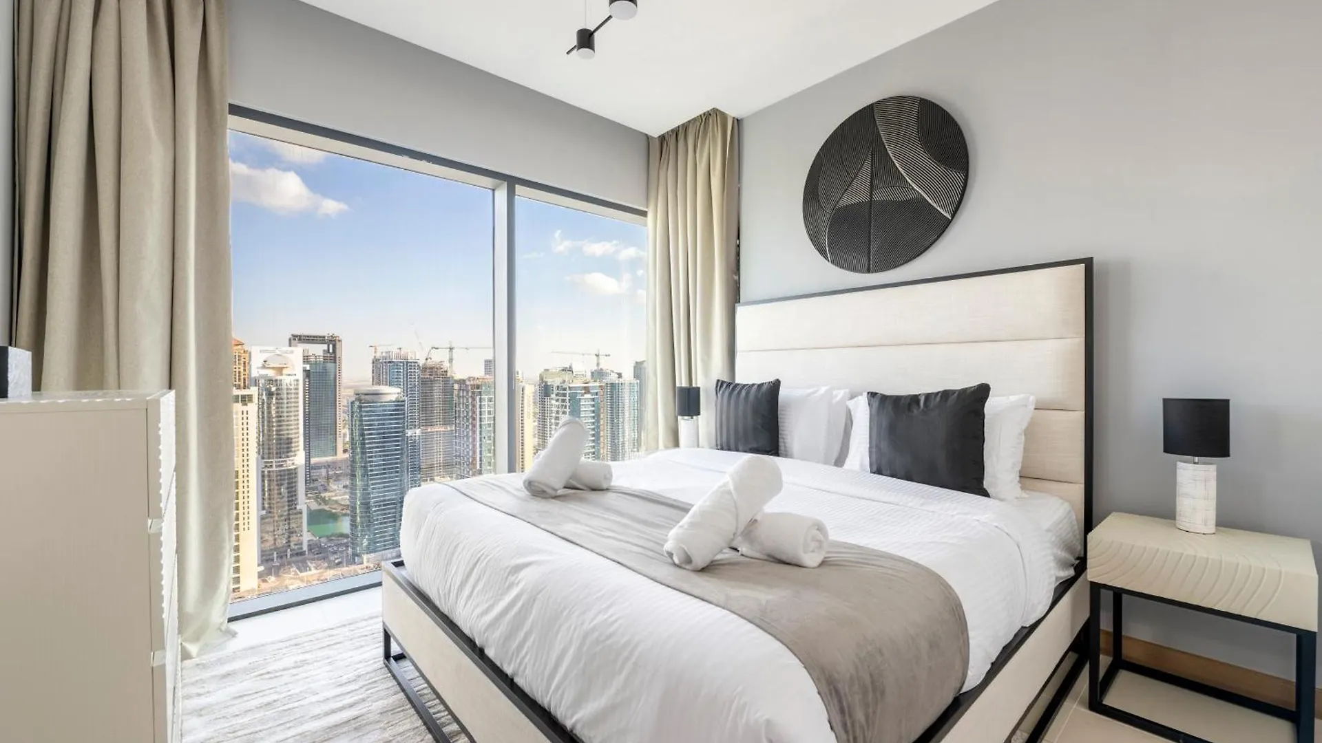Vida Dubai Marina & Yacht Club Residences