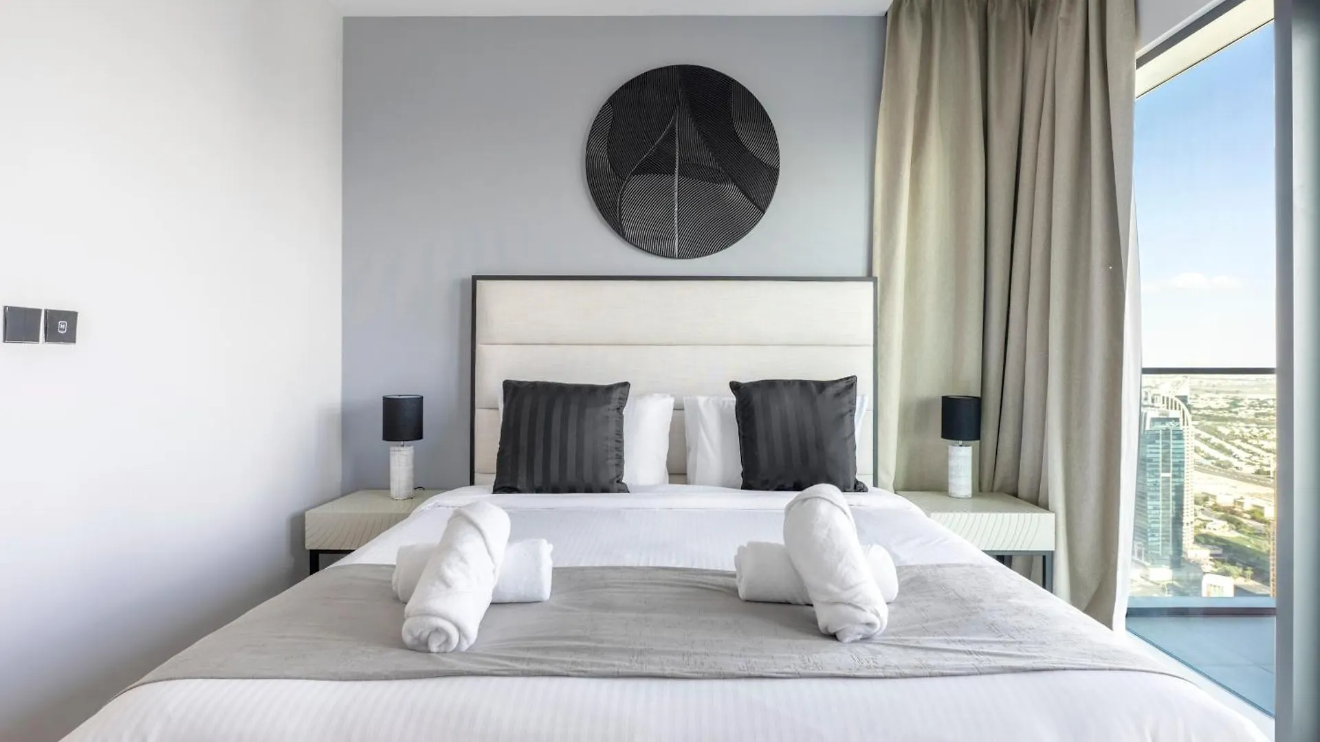 Vida Dubai Marina & Yacht Club Residences 0*,
